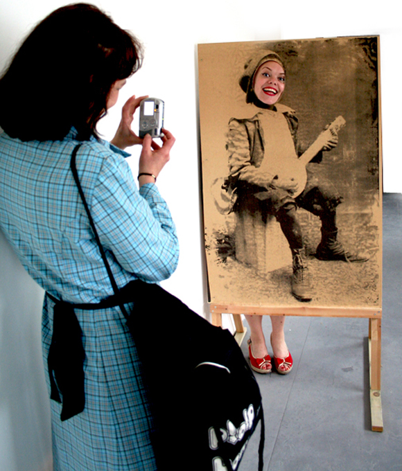 Day Trippers by Eva Lis